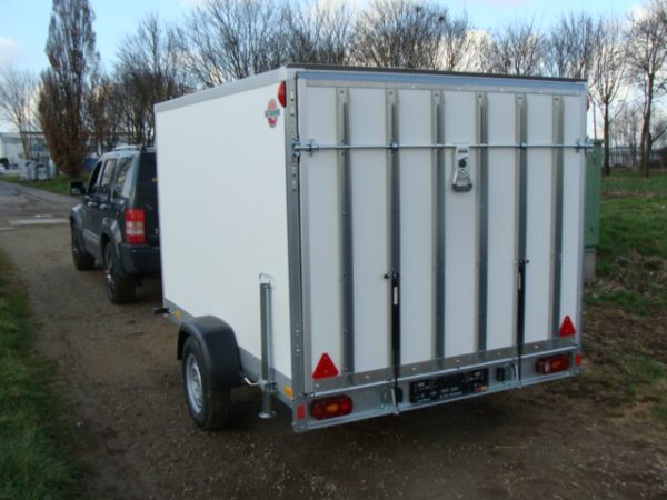 * NEU + super Breit STEMA P-Box STPK O2 13-25-18.1.P15.1 gebremst Kofferanhänger mit AUFFAHRRAMPE 1300 kg - 2550 x 1870 x 1540 EXTRA BREIT 12 Zoll Bereifung abschließbar 100 km/h möglich – Bild 2