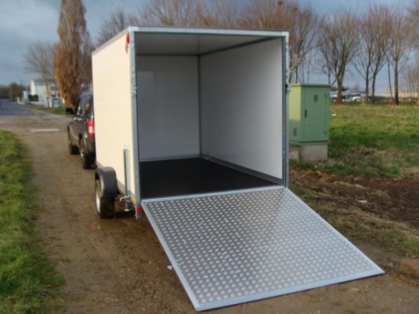 * NEU + super Breit STEMA P-Box STPK O2 18-30-18.1.P18.1 gebremst 1800 kg einachser 3050 x 1870 x 1840 mm AUFFAHRRAMPE 100 km/h möglich