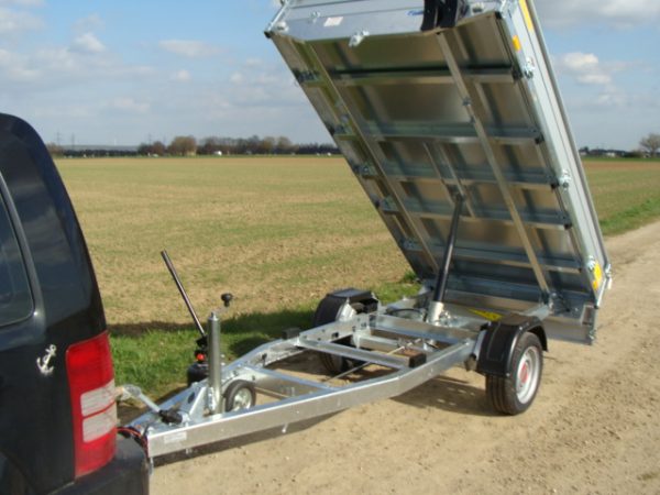 STEMA Rückwärtskipper RKE O2 15-27-15.1 Handhydraulik mit Zink-Bordwand 1500 kg 2710 x 1530 x 300 - 100 km/h möglich – Bild 12