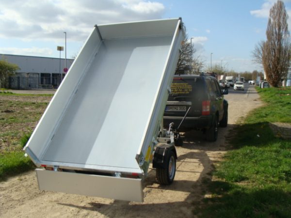 STEMA Rückwärtskipper RKE O2 15-27-15.1 Handhydraulik mit Zink-Bordwand 1500 kg 2710 x 1530 x 300 - 100 km/h möglich