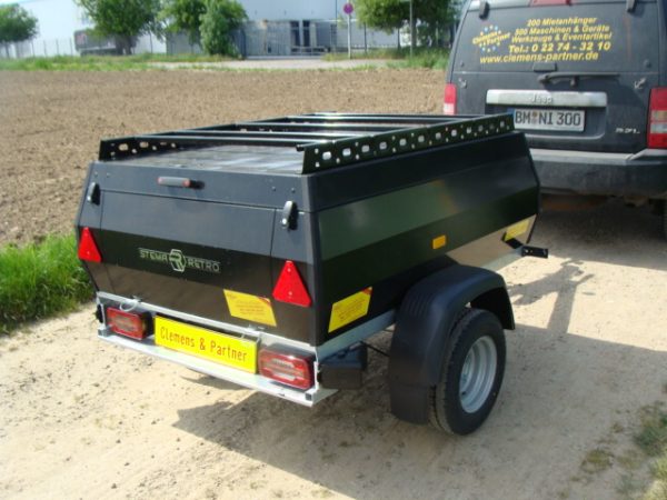 STEMA RETRO 850 kg schwarz mit Dachreling Deckelanhänger/Campinganhänger gebremst 1470 x 1070 x 400 mm - 100 km/h Urlaubsanhänger abschließbar Stahlfelgen 195/55 R10C – Bild 5