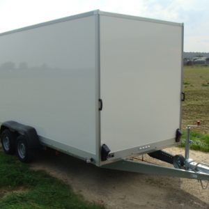 ***NEU + STEMA P-Box STPK 02 30-46-18.2.P20.2 gebremst Kofferanhänger 3000 kg - 4520 x 1870 x 2040 - 12 Zoll Bereifung 2 Flügeltüren abschließbar doppelachser 100 km/h möglich