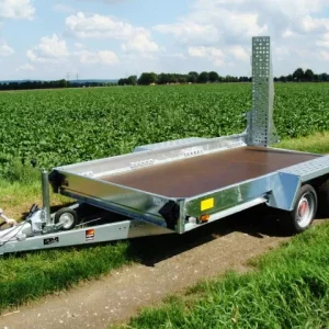 Gebrauchtfahrzeug Baggertransporter 3500 kg 3010 x 1650 x 200 mm Stahlrampen 13 Zoll 100 km/h