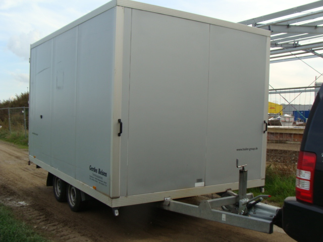 Gebrauchtfahrzeug Kofferanhänger Hochlader 3500 kg 3800 x 2440 x 2200 mm